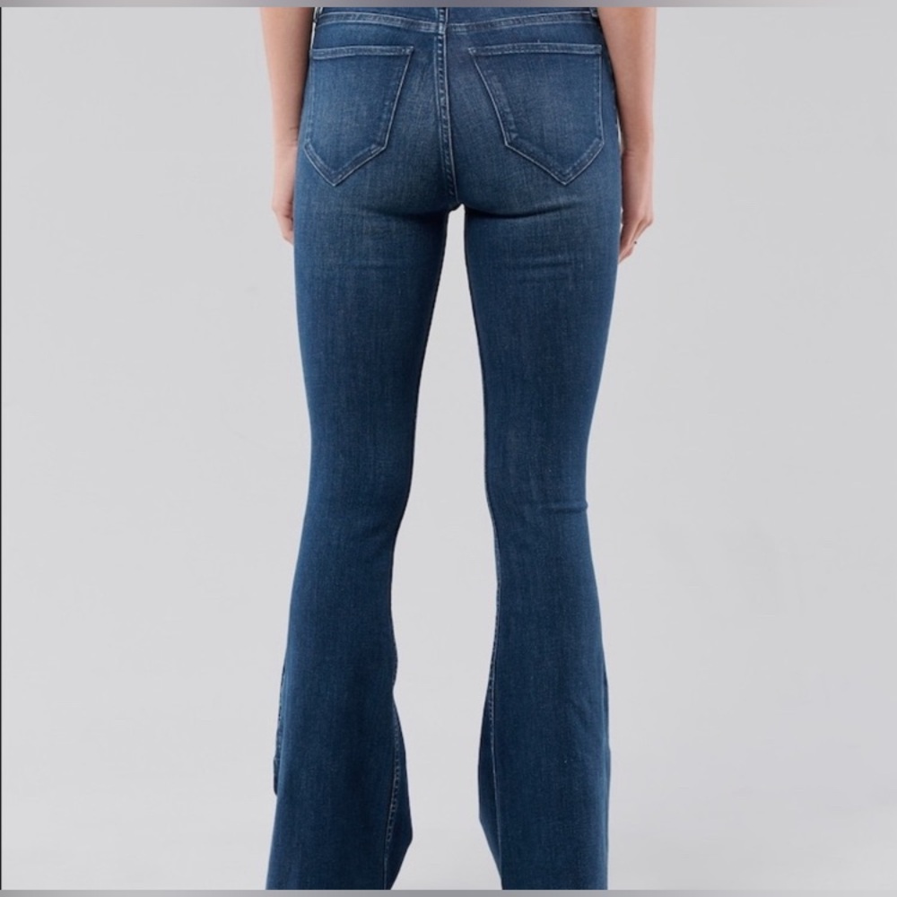 HOLLISTER HIGH RISE FLARE Jeans - Picture 2 of 3